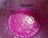 A picture of step 2 of Banana-Dragon fruit Smoothie.
