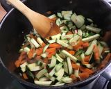 Une image de l'étape 8 de Soupe de légumes au bouillon de crevettes black tiger.