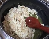 صورة لخطوة 2 من وصفة ارز مصري بالخضار وقطع الدجاج 👌😊