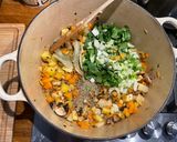 A picture of step 2 of Seasonal soup, early April edition.