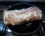 Foto del paso 3 de la receta Lomo de cerdo relleno de jamón ibérico, queso y panceta ahumada