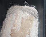 Foto del paso 1 de la receta Pan de leche con🍇 pasas, pepitas de 🍫y coco (en panificadora)