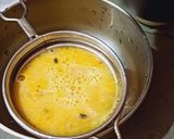 A picture of step 2 of Passion fruit juice.