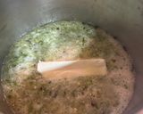 Foto del paso 3 de la receta: Pastel de enchiladas poblanas con queso crema