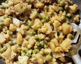 फ्लॉवर वाटाणा भाजी (Flower Vatana Bhaji Recipe In Marathi) रेसिपी स्टेप 2 फोटो