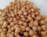 A picture of step 1 of Chilli chana fry(chik peas).