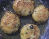 Foto langkah ke 6 dari resep Perkedel Kentang ala ala Anak Rantau.