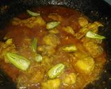 A picture of step 3 of Karachi's special chicken karahi.