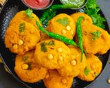 A picture of step 6 of Parippu Vada - traditional Kerala tea time snacks.