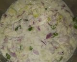 A picture of step 2 of Uttapam.