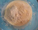 Foto del passaggio 2 della ricetta Ciambellone al limone