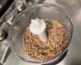Une image de l'étape 3 de Cake aux bananes et noix de pécan.