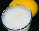 A picture of step 4 of Melon shake.