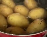 A picture of step 1 of Smashed Pizza Potatoes.