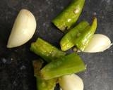 Stuffed Garlic Chilli Bhakhari recipe step 1 photo