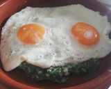 Foto del paso 5 de la receta: Huevos a la plancha con bechamel de espinacas