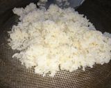 Hình bước làm 3 của món Cơm chiên trái cây