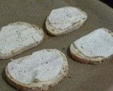 Foto del paso 1 de la receta: Tostadas de aguacate, jamón de pavo y quesos ingleses