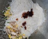 Foto langkah ke 2 dari resep Bihun Goreng 🐷.