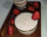 A picture of step 4 of Strawberry 🍓 And Banana 🍌Milk Shake.