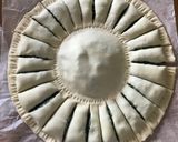 Foto del passaggio 4 della ricetta Sfoglia girasole ricotta e spinaci