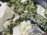فطائر يمي بالجبن والكراث