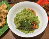 Foto langkah ke 3 dari resep Tumis pare.