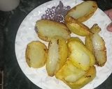 A picture of step 3 of Cheesy chilli potato cups.