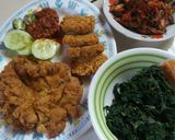 Foto langkah ke 6 dari resep Geprek cue (ikan keranjang).