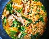 Foto langkah ke 3 dari resep Mie Tek Tek Ceker Kuah Seblak.