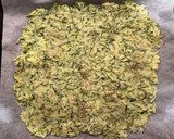 Foto del paso 5 de la receta: Pizza 🍕 de calabacín 🥒 con pollo 🍗y queso 🧀