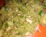 A picture of step 3 of Christmas tree Paratha.
