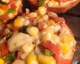 A picture of step 4 of Garlic Bread Pizza.