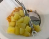 Une image de l'étape 8 de Purée de pommes de terre rouges et lentilles corail.