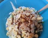 A picture of step 5 of Chickpeas salad sandwich.