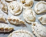 Foto del paso 3 de la receta: Masa (tapas) de empanadas con mix de semillas