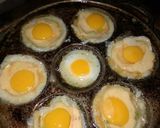 Foto langkah ke 3 dari resep Telur mata gajah.