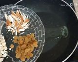 A picture of step 1 of Delicious Bottle Guade Barfi Recipe Luki barfi Dudhi barfi.