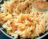 A picture of step 5 of Myonnaise Vegetable pasta.