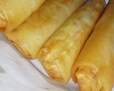 รูปขั้นตอนการทำที่ 5 ของ ปอเปี๊ยะชีสทะลัก |Fried Spring Rolls with Overflowing Cheese🌯