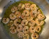 A picture of step 5 of Pasta with shrimp, tarragon and lemon.