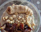 Foto del paso 3 de la receta Pudding de chía, té matcha, plátano dátiles y avellana