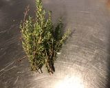 Une image de l'étape 5 de Pommes de terre « fracassées » au thym du jardin et parmesan.