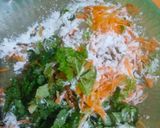 Foto langkah ke 1 dari resep Telur mata sapi sayur 🍳🥬🥕.