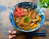 A picture of step 6 of Hire-Katsudon (fried fillet pork on rice).