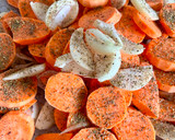 Foto del paso 1 de la receta: Boniatos, cebollas, zaatar al horno