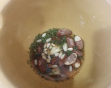 Foto del paso 2 de la receta: Arroz de montaña con butifarra y champiñones