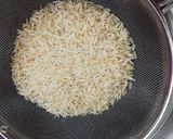 A picture of step 1 of Haryali Fusion Pulao.
