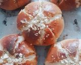 Foto langkah ke 7 dari resep Korean garlic cheese bread #homemadecreamcheese.