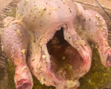 Foto del paso 2 de la receta: Pollo asado al horno con cerveza